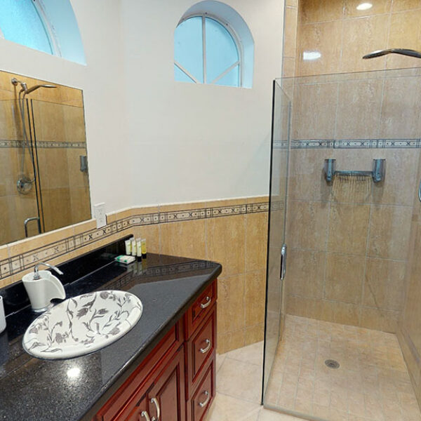 Summer 2023 | Palm City Florida | Emerald Queen Private Suite | Private Bath