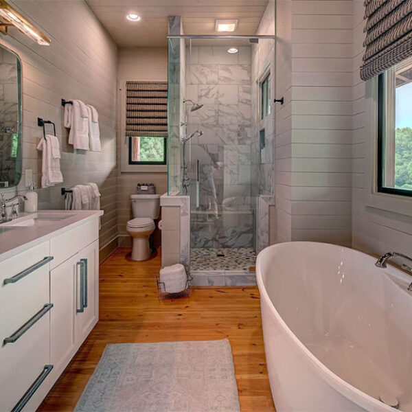 Fall 2024 | Ellijay, GA | Diamond Deluxe King Master Suite